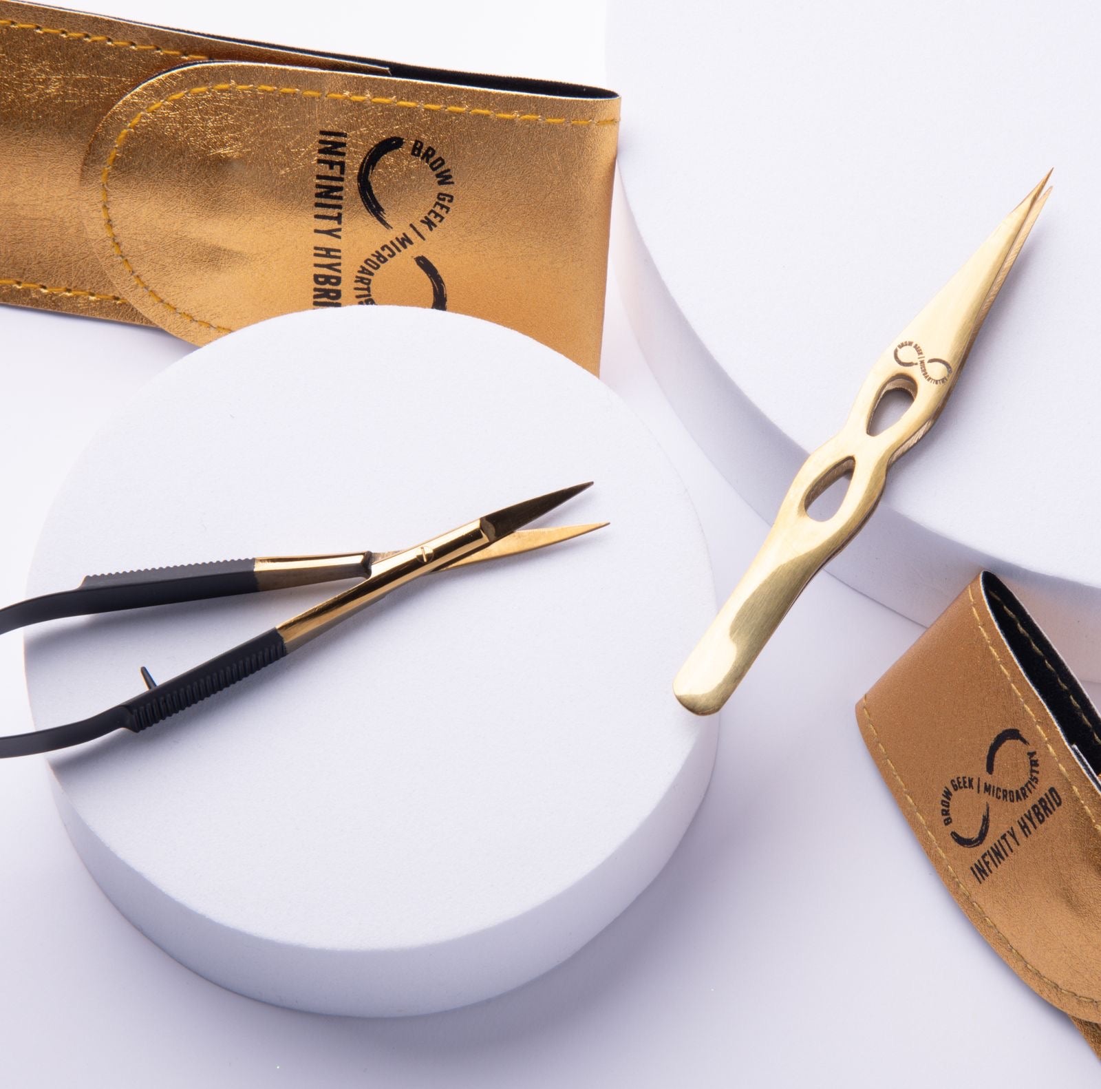 Infinity Spring Loaded Brow Scissors